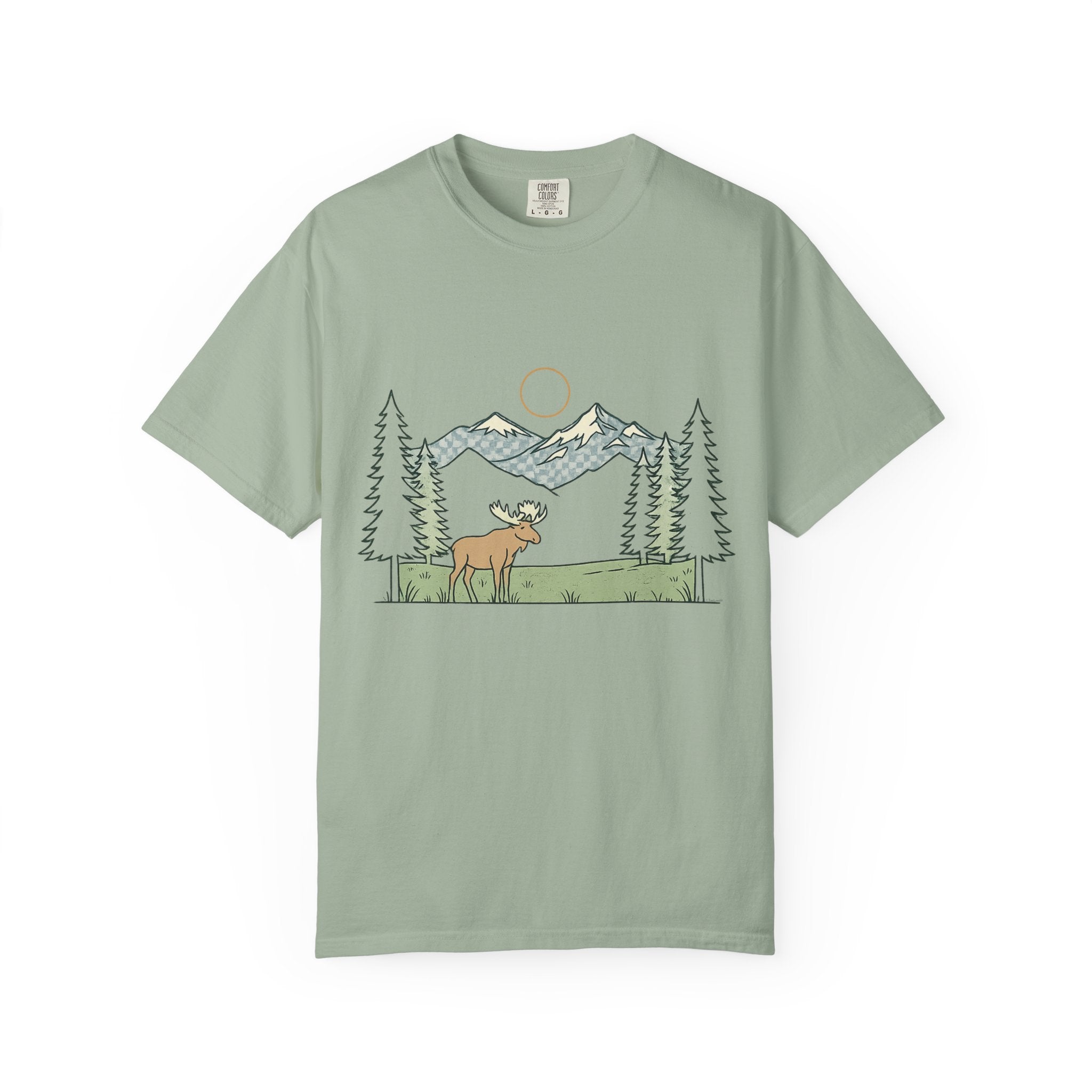 Moose Mountain Print – Garment-Dyed Adult T-Shirt