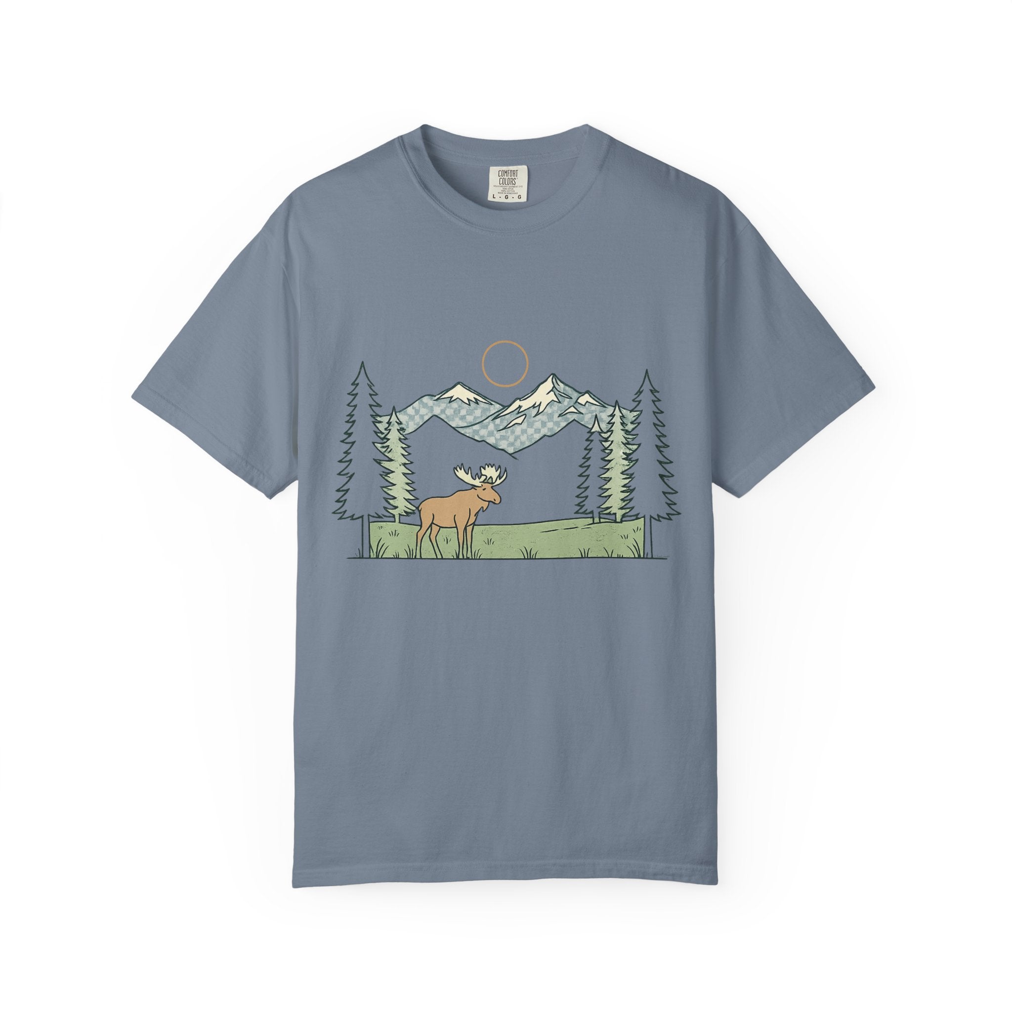 Moose Mountain Print – Garment-Dyed Adult T-Shirt